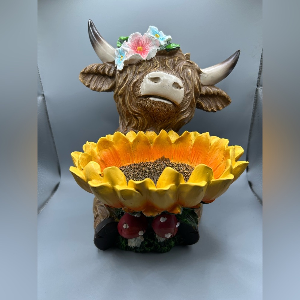 Hobby Lobby Spring Highland Cow With Sunflower Planter Holder Figurine NEW